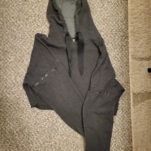 Ptula Mandi Cropped Hoodie